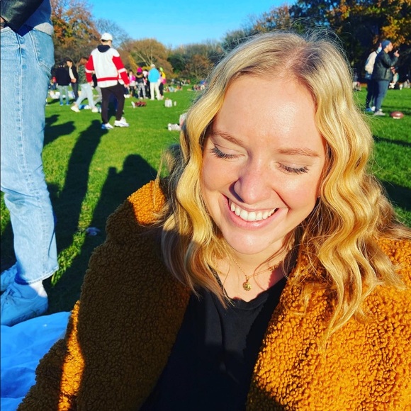 Meet your Posher, Isabel - Picture 1 of 1